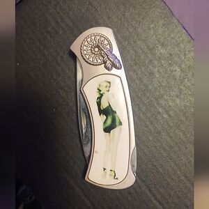 Marylin Monroe Collectors Folding Pocket Knive